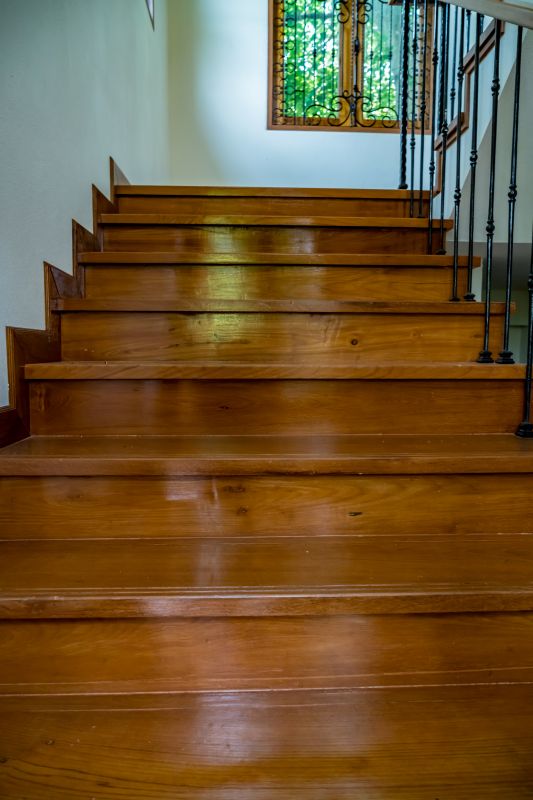 Oak Stairs Refinishing